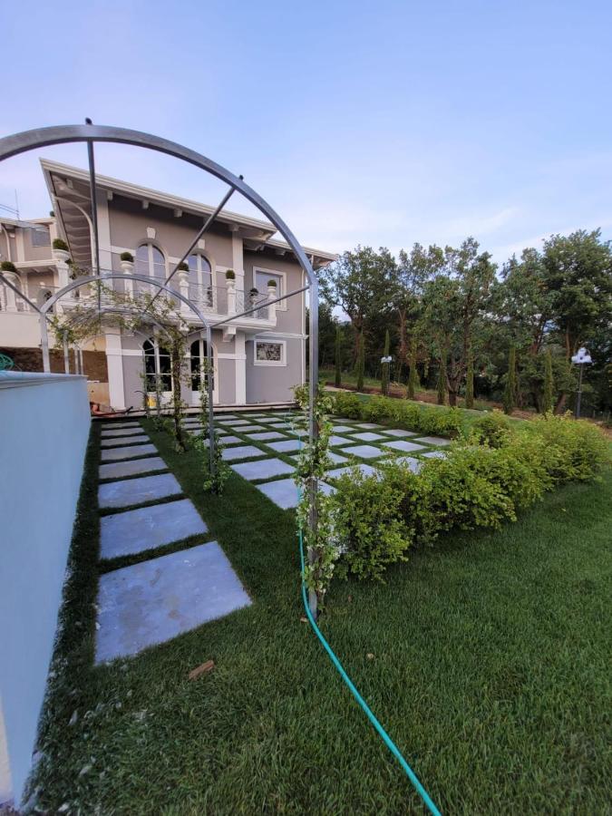 Tenuta Santo Stefano Azienda Agrituristica Santo Stefano del Sole Bagian luar foto