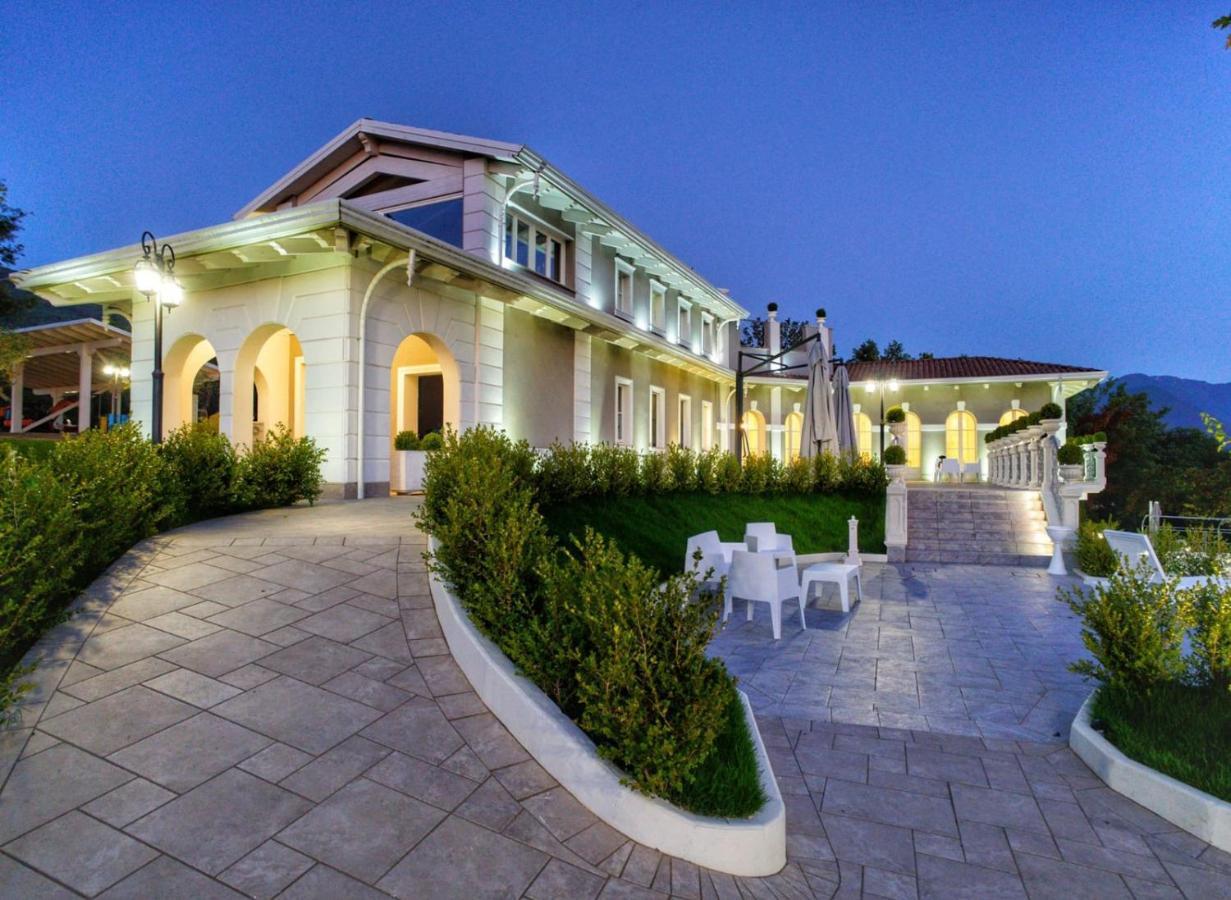 Tenuta Santo Stefano Azienda Agrituristica Santo Stefano del Sole Bagian luar foto