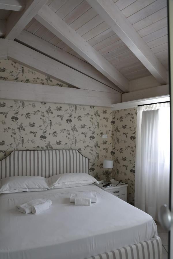 Tenuta Santo Stefano Azienda Agrituristica Santo Stefano del Sole Bagian luar foto