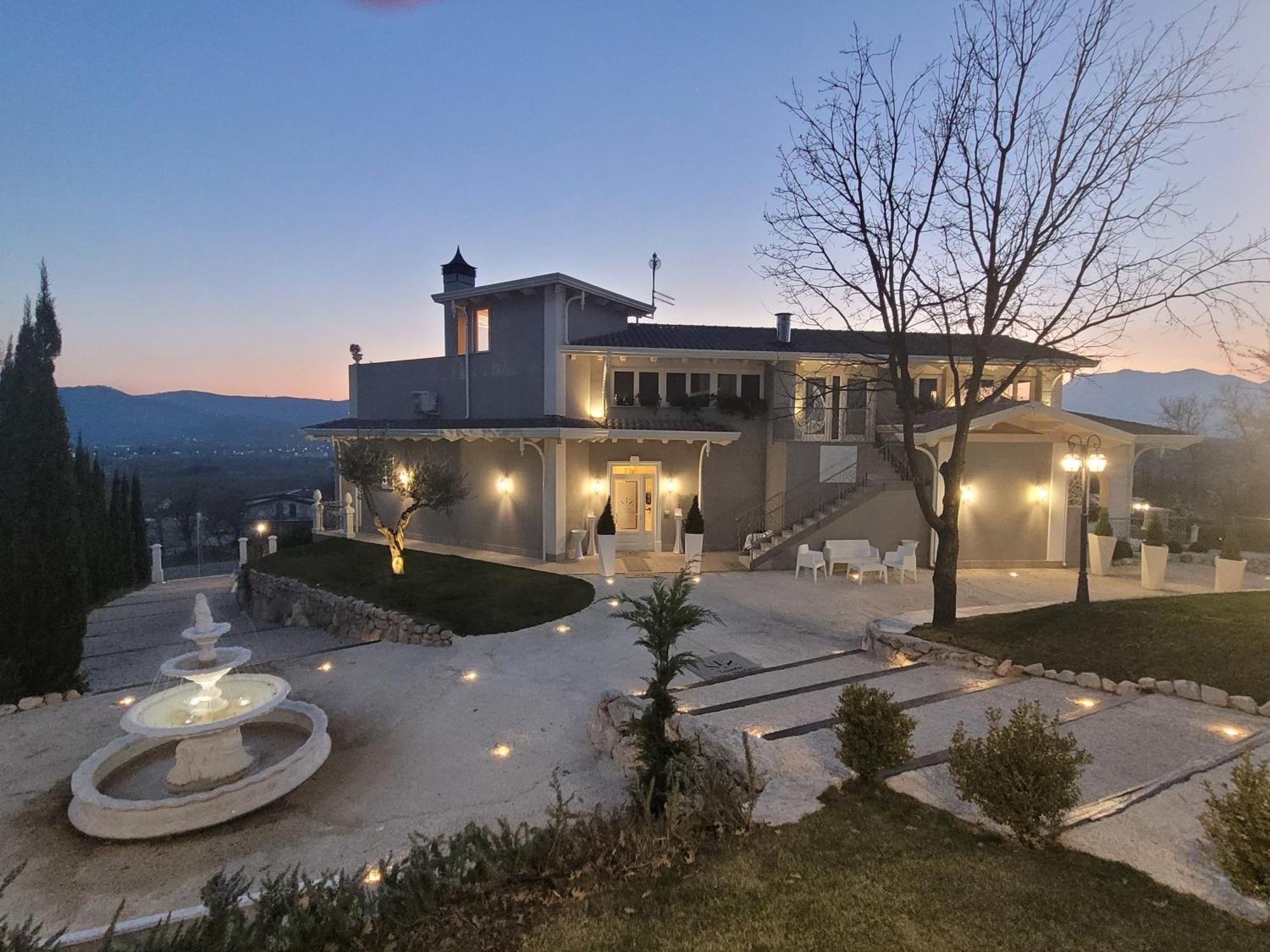 Tenuta Santo Stefano Azienda Agrituristica Santo Stefano del Sole Bagian luar foto