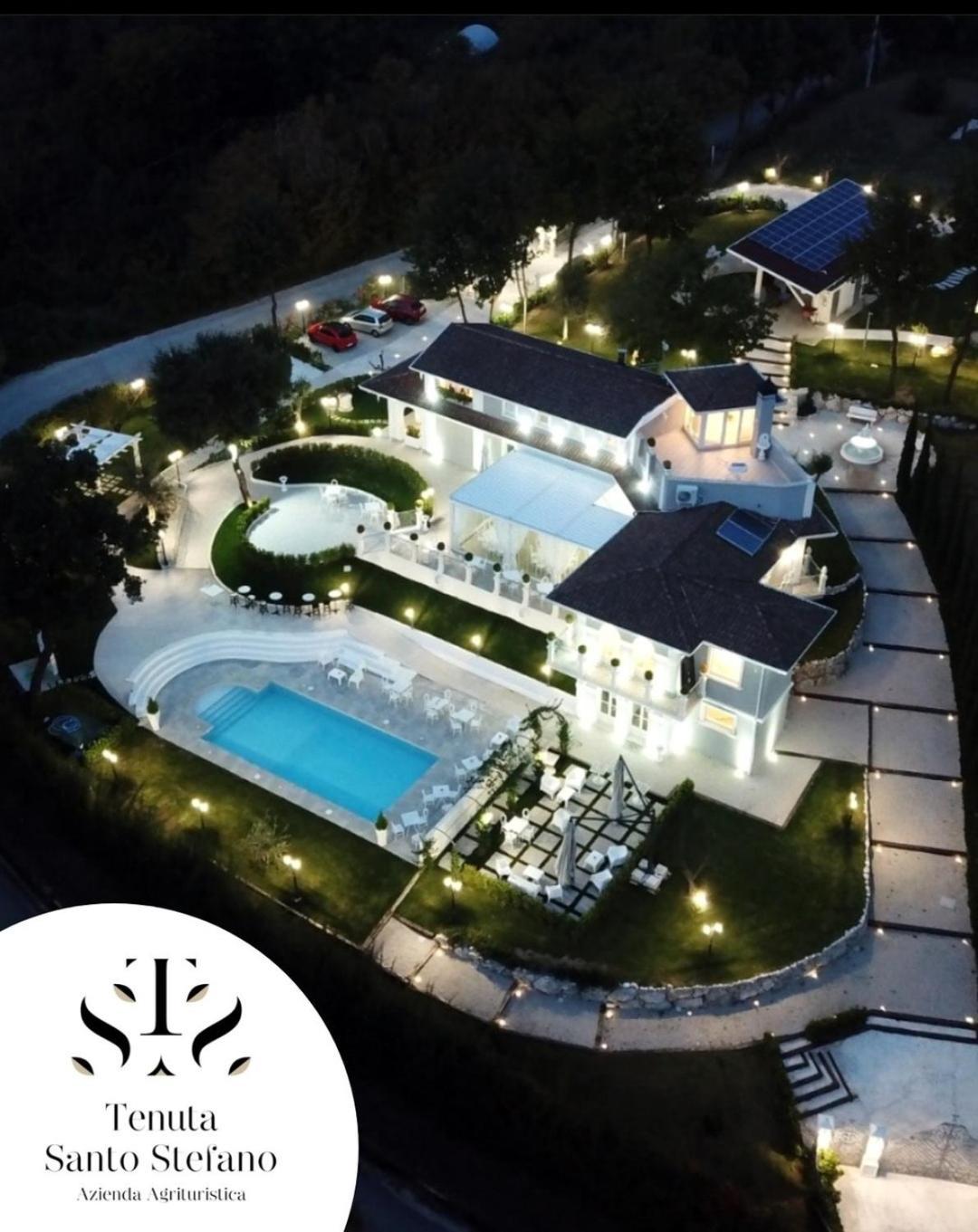 Tenuta Santo Stefano Azienda Agrituristica Santo Stefano del Sole Bagian luar foto